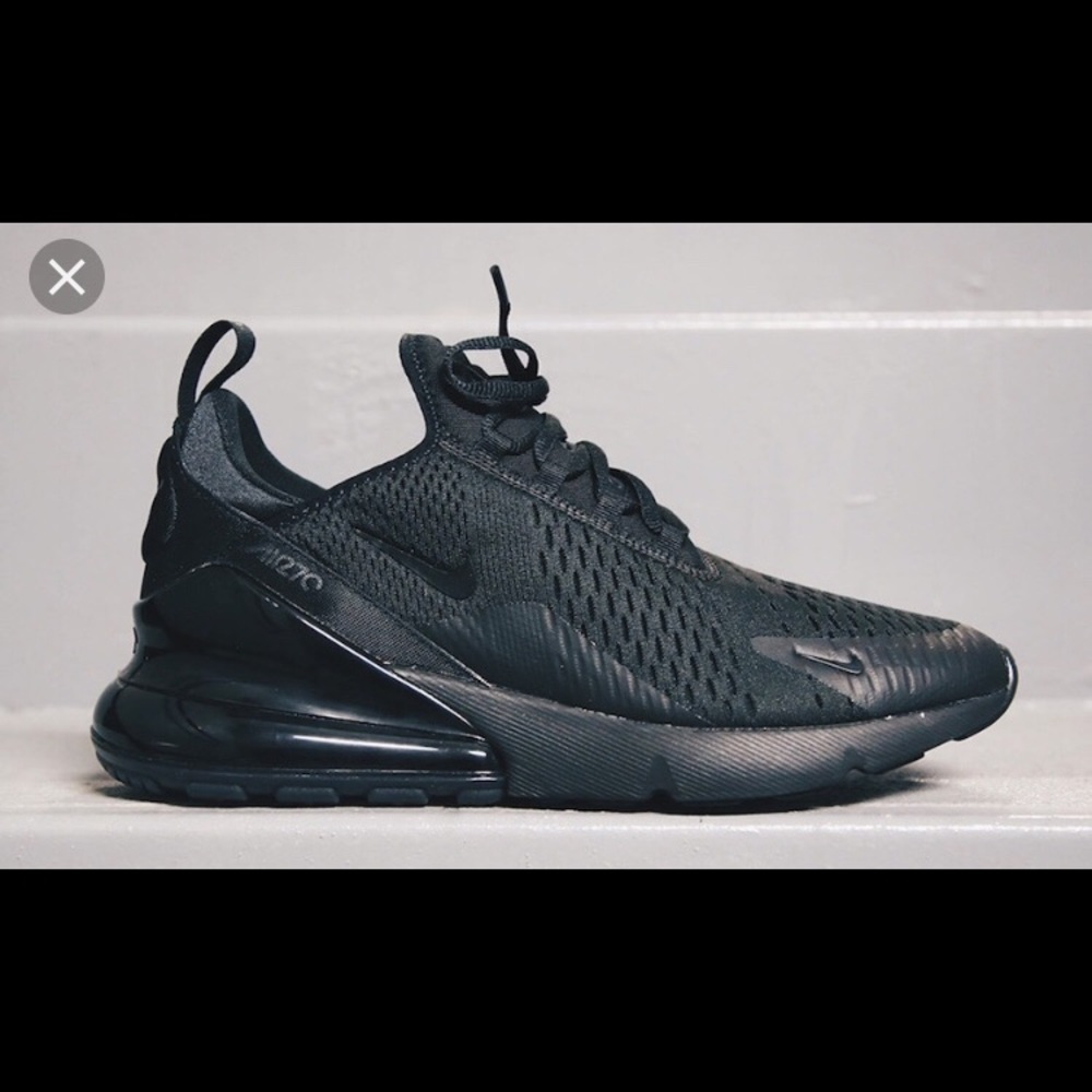 Nike 270 size 7 band New with box never wearing